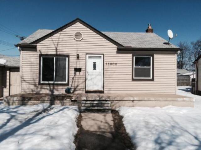 13800 Wesley St - Photo 3 of 6