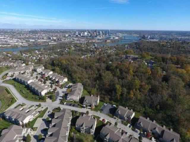 451 Pinnacle Way - Photo 2 of 6