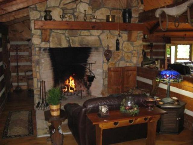 1414 Robert Miller Ln - Photo 3 of 6