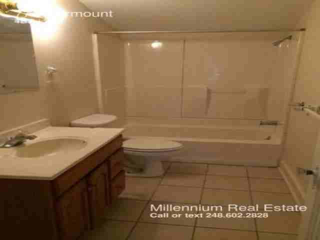 77 E Fairmount Ave - Photo 3 of 4