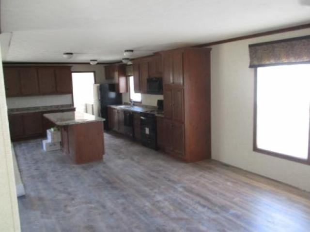 232 Kelly Ct - Photo 3 of 6