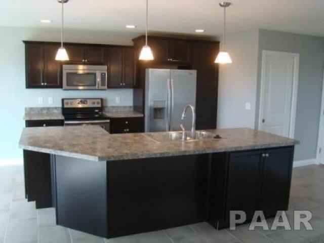 1520 Harborway Dr - Photo 2 of 6