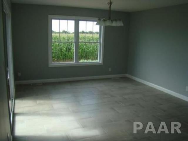 1520 Harborway Dr - Photo 3 of 6