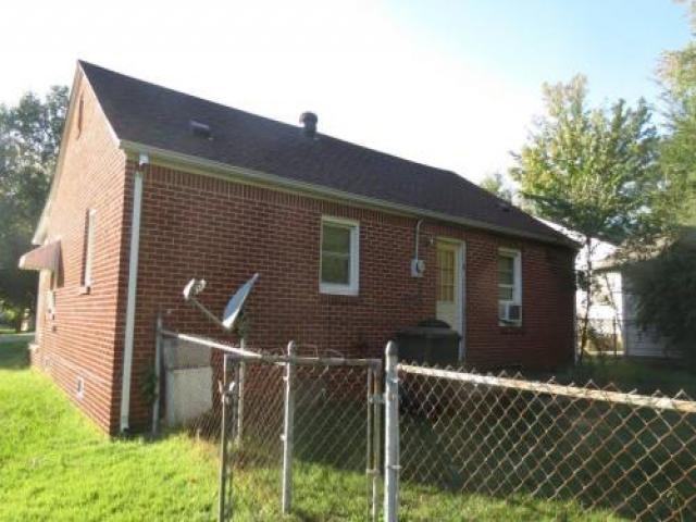 502 Beale St - Photo 2 of 3