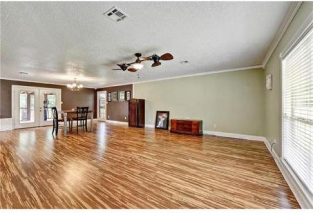 19394 Hulin Rd - Photo 2 of 6