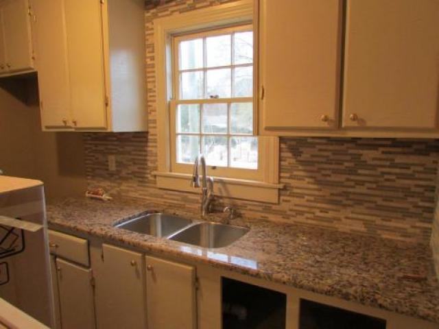 220 N 20th Ave - Photo 2 of 6