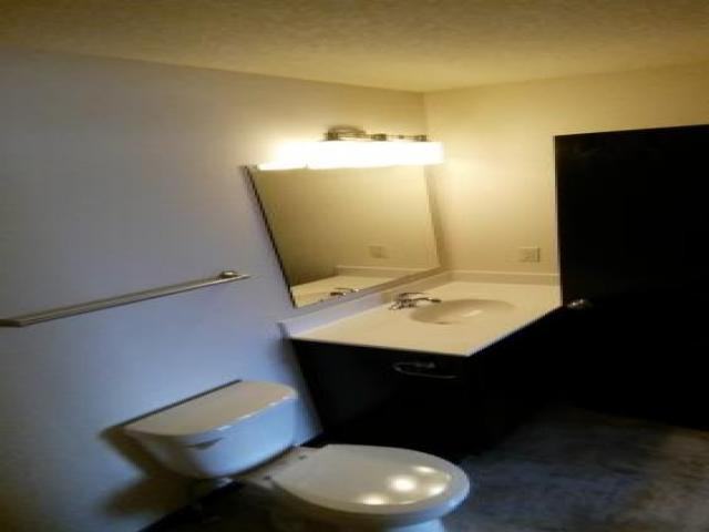 1044 Newton Rd - Photo 2 of 5