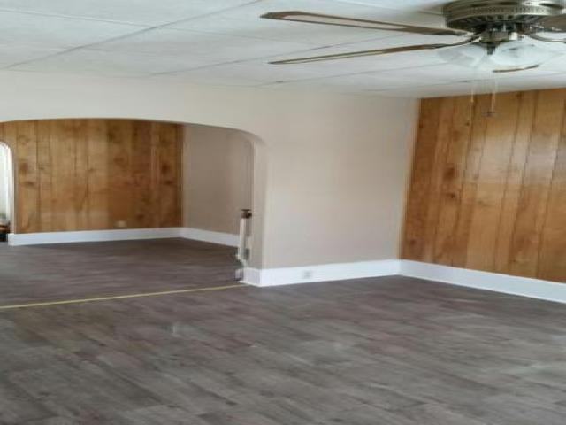 305 2nd St SW - Photo 2 of 6