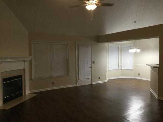 3320 Milbridge Dr - Photo 3 of 6