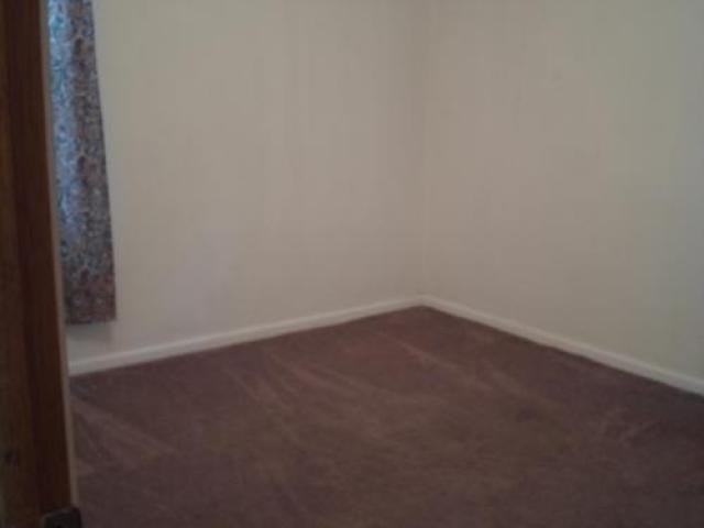 620 W American St - Photo 3 of 6