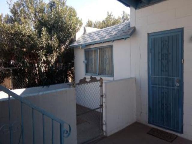 2908 Idalia Ave - Photo 3 of 6