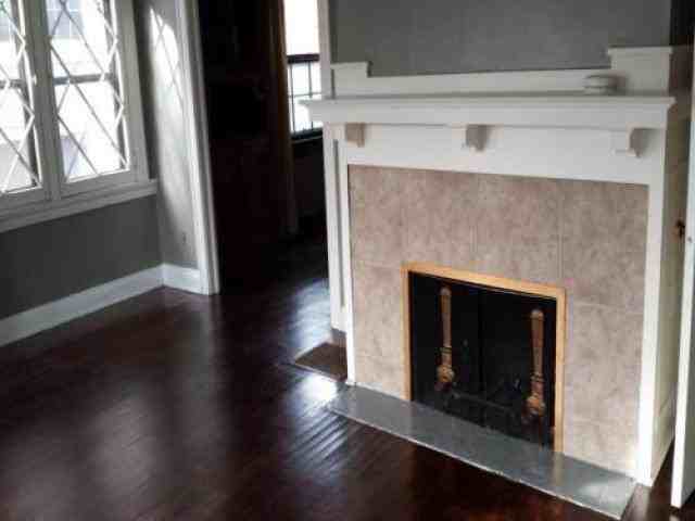 3332 SW Trafficway - Photo 2 of 6