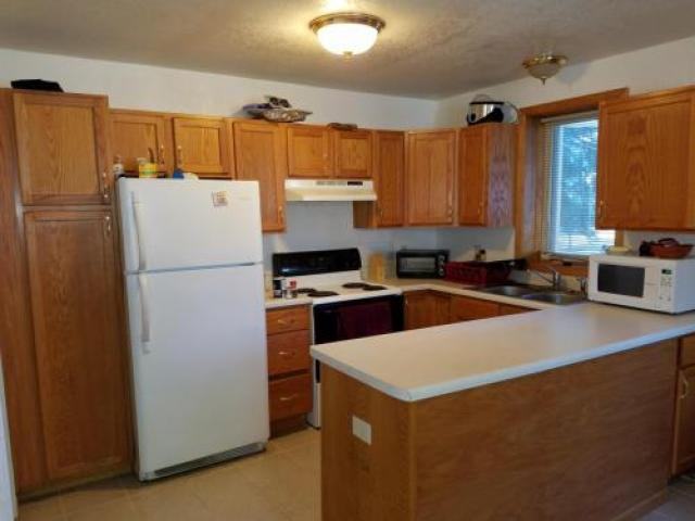 1331 N 3rd St - Photo 2 of 4