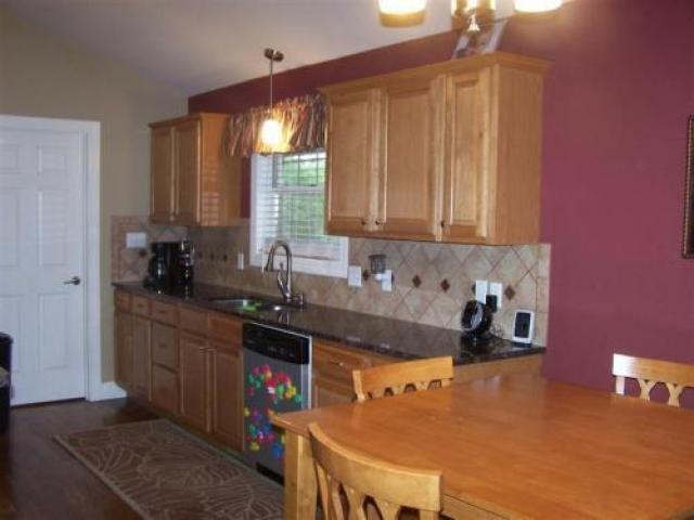 7122 Rockwood Dr - Photo 2 of 6