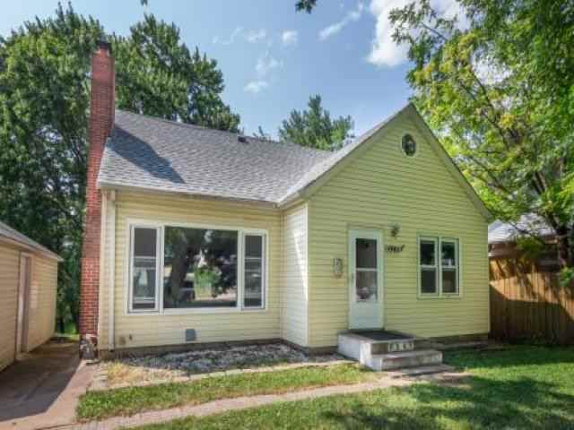 1341 Winchell St - Photo 2 of 6