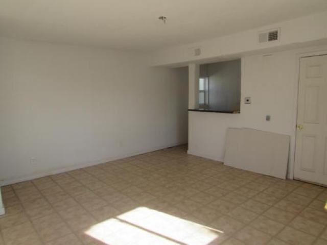 241 Edith Dr - Photo 2 of 5