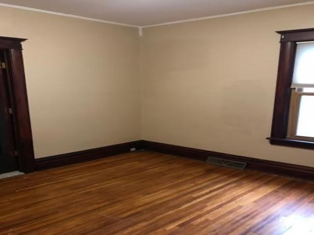 700 S 12th St - Photo 2 of 6