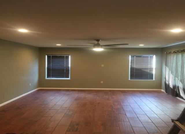 2512 Cummings Dr - Photo 3 of 4