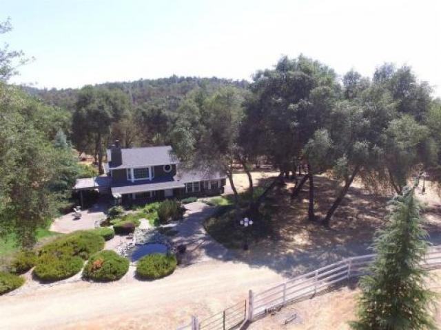 7431 Beaver Pond Rd - Photo 2 of 6