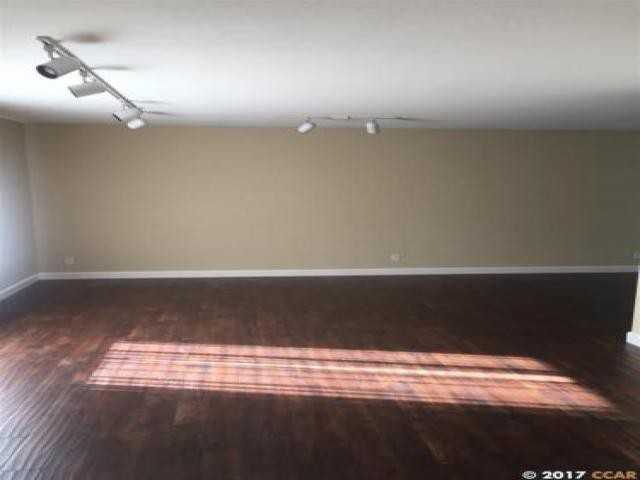 206 Mountaire Cir - Photo 3 of 6