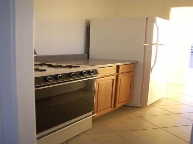 141 W 4th Ave - Photo 3 of 6