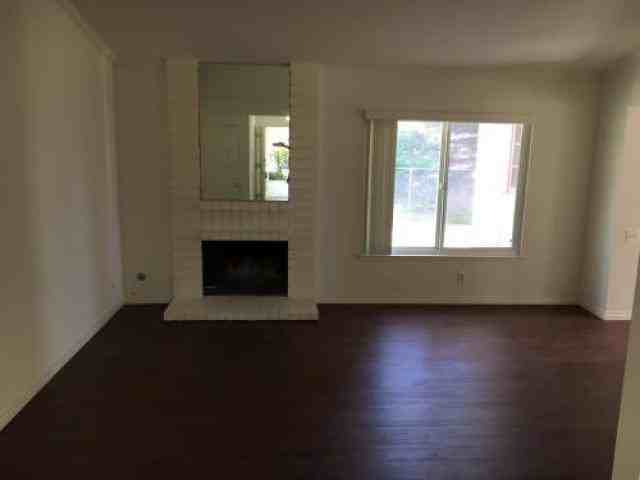 24992 Reflejo - Photo 3 of 6