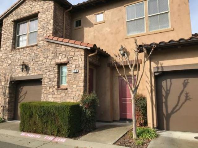 175 Stonegate Cir - Photo 2 of 6