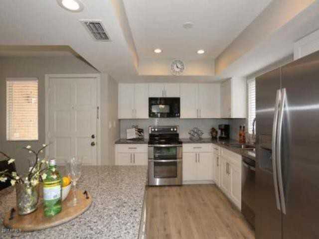 7432 N Vía Camello Del Norte - Photo 3 of 6