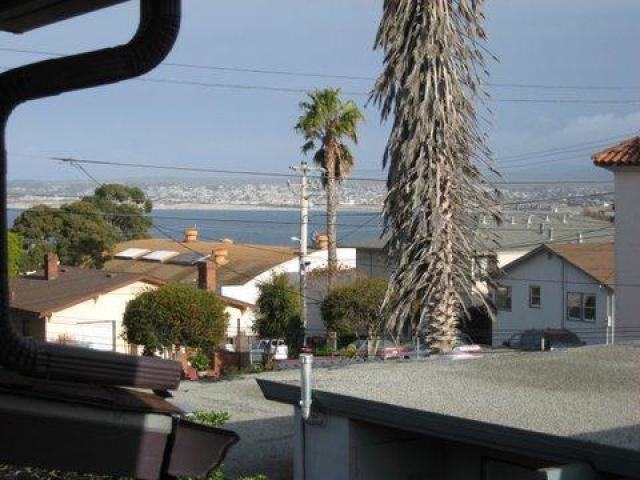 347 Hawthorne St - Photo 2 of 6