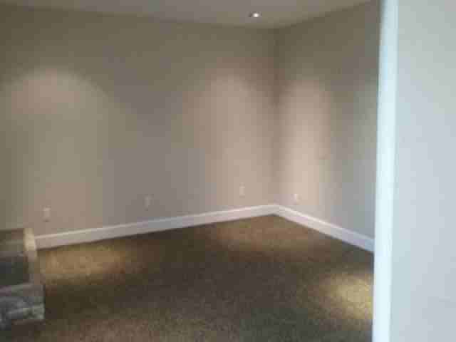 224 8th Ave W - Photo 2 of 6