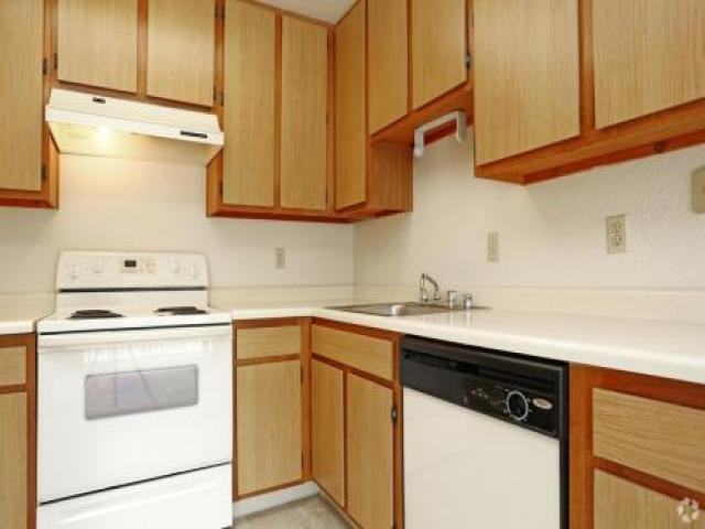 3443 High Common - Photo 3 of 6