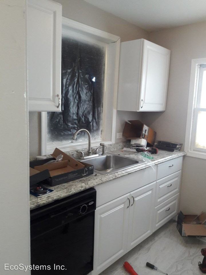 4720 St Paul Ct - Photo 3 of 22