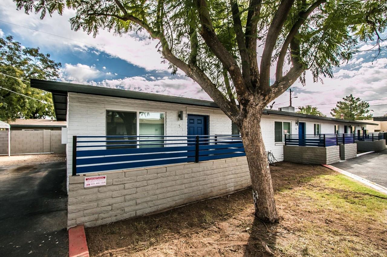 3126 N 39th St #9 - Photo 3 of 32