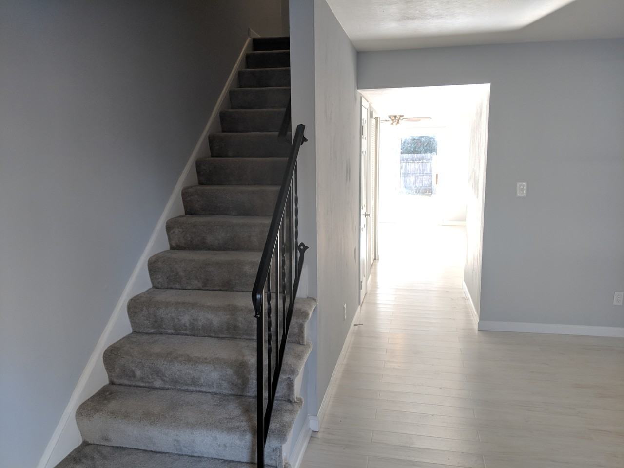 5819 W Hastings Arch - Photo 3 of 20