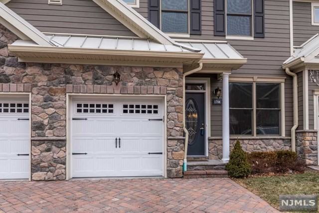 1704 Whitney Ln - Photo 2 of 24