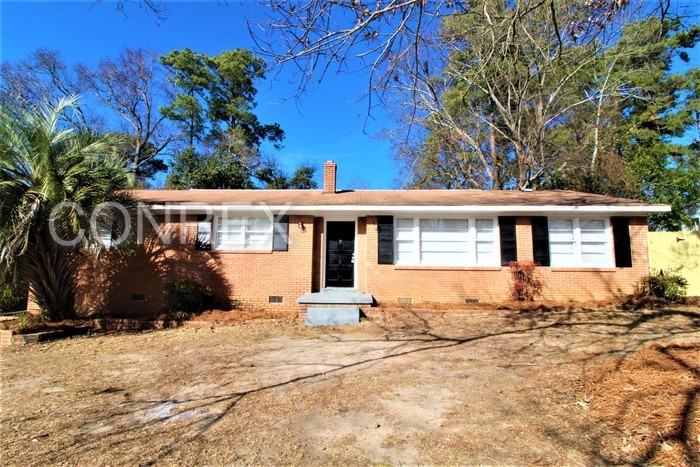 1615 Woodford Rd - Photo 2 of 19