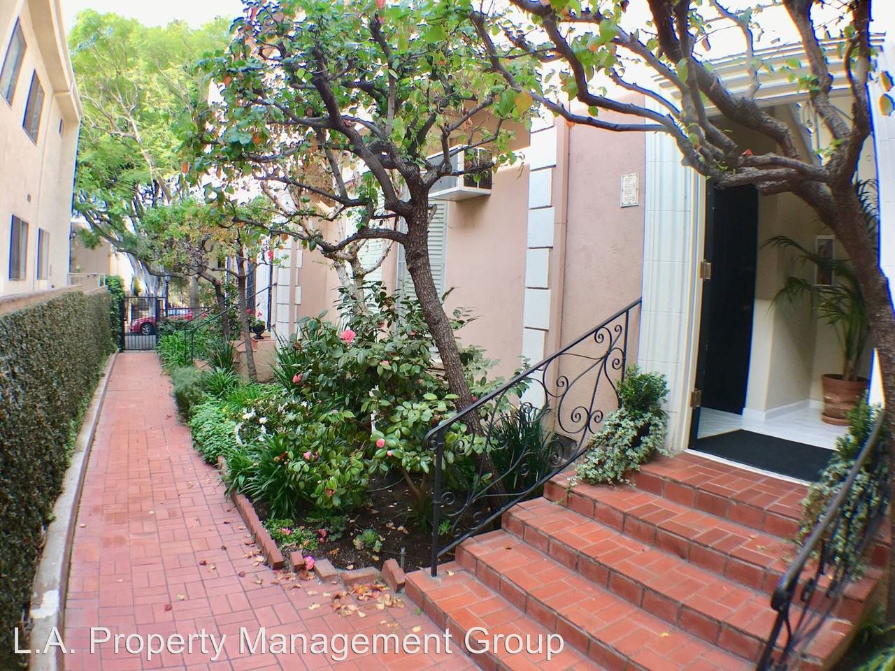 1268 1/2 N Flores St - Photo 2 of 21