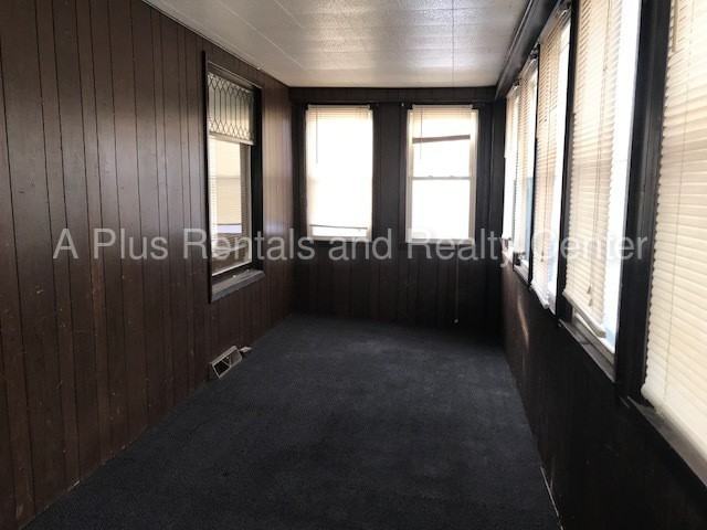 1131 W 10th St - Photo 2 of 13