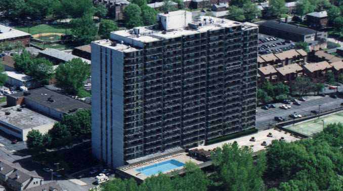 Carriage House - Photo 2 of 8