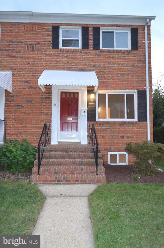 121 E Glendale Ave - Photo 2 of 26