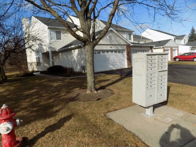 100 Brittany Dr - Photo 2 of 29