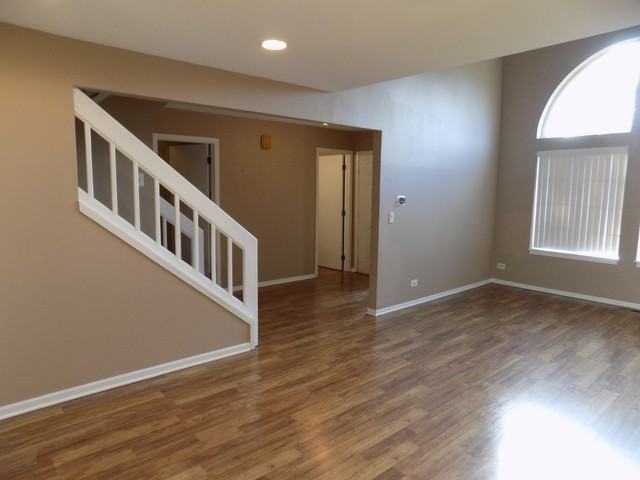 100 Brittany Dr - Photo 3 of 29