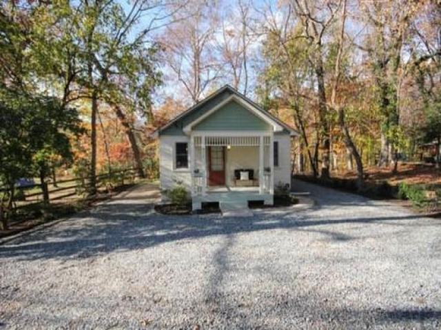 9717 Capitol View Ave - Photo 2 of 6