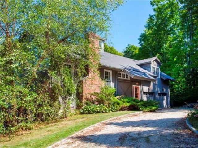 84 Gunn Hill Rd - Photo 2 of 6