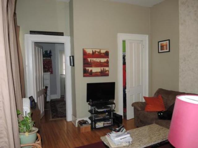 214 Jay St - Photo 3 of 6