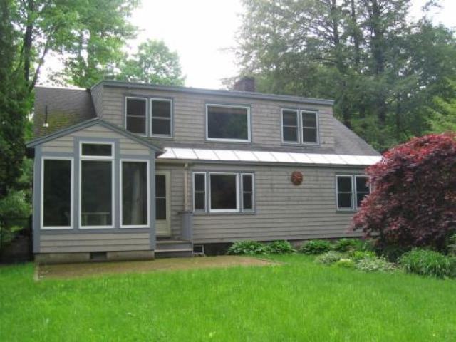 52 Cliffwood St - Photo 2 of 6