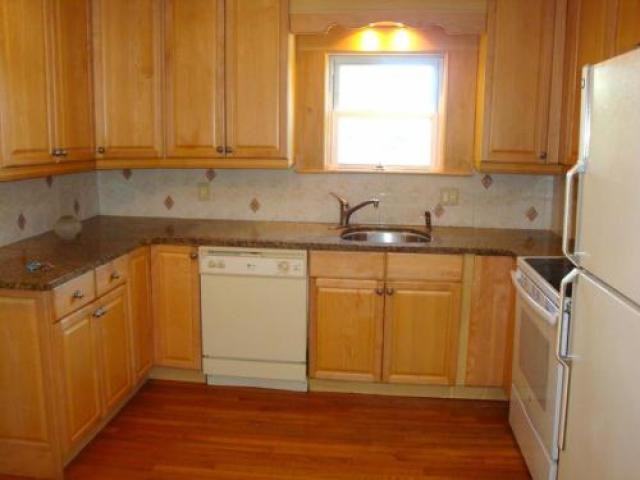 94 Sayles St - Photo 2 of 6