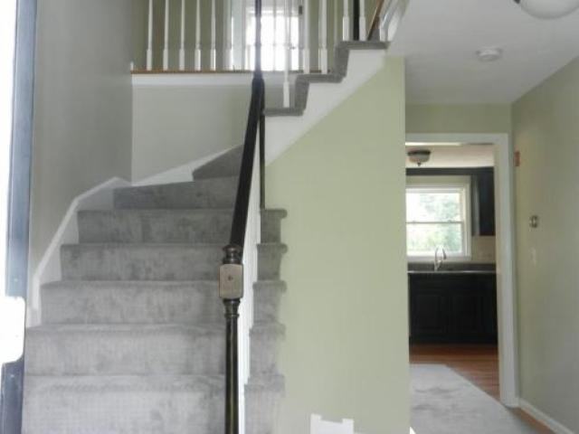 37 Florence Cir - Photo 3 of 6