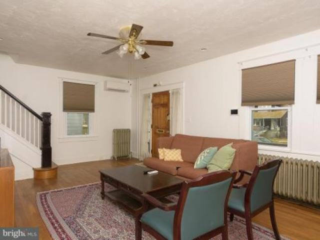 3617 Woodbine Ave - Photo 2 of 6