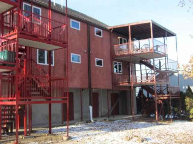 344 N Reading Ave - Photo 2 of 6